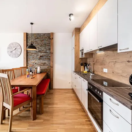 Top- 4 Star Apartment In Tamsweg Near Ski Area Daire Tamsweg